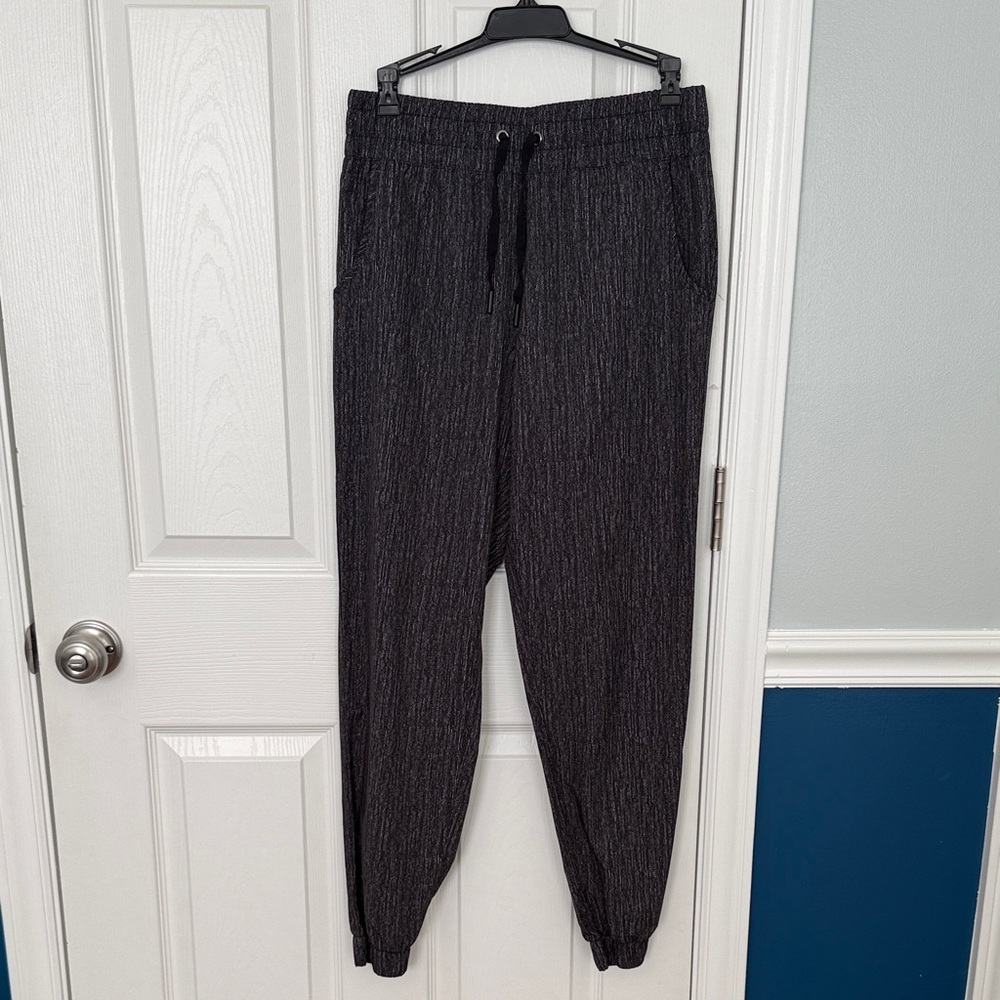 Women’s Jogger Pants